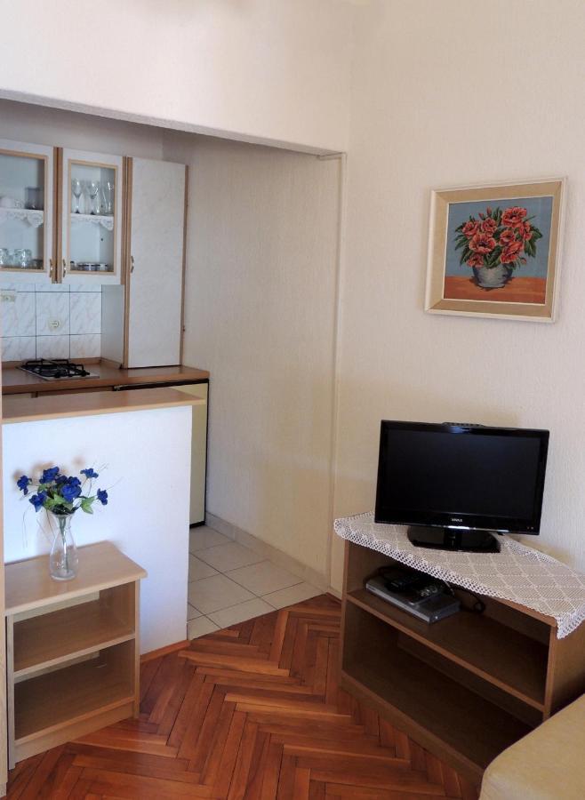 Apartman Husic باغ المظهر الخارجي الصورة